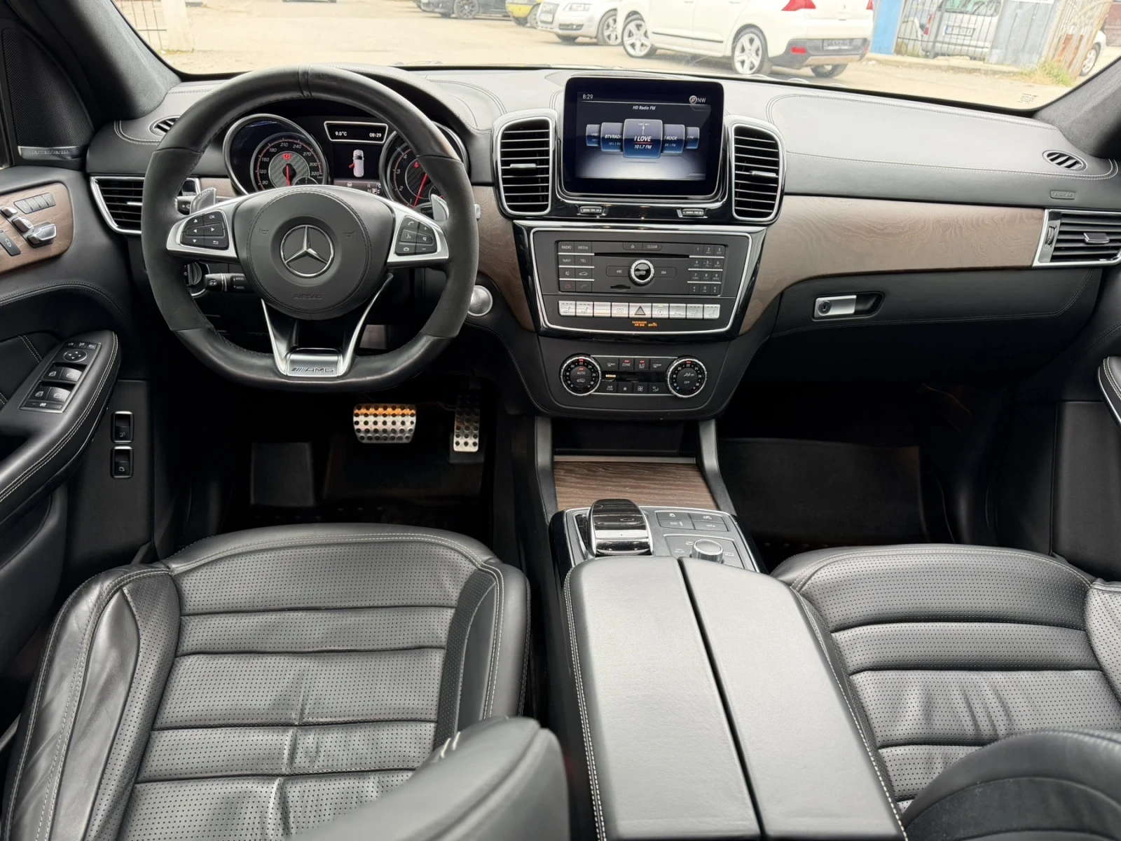 Mercedes-Benz GLS 63 AMG, снимка 11 - Автомобили и джипове - 53925093
