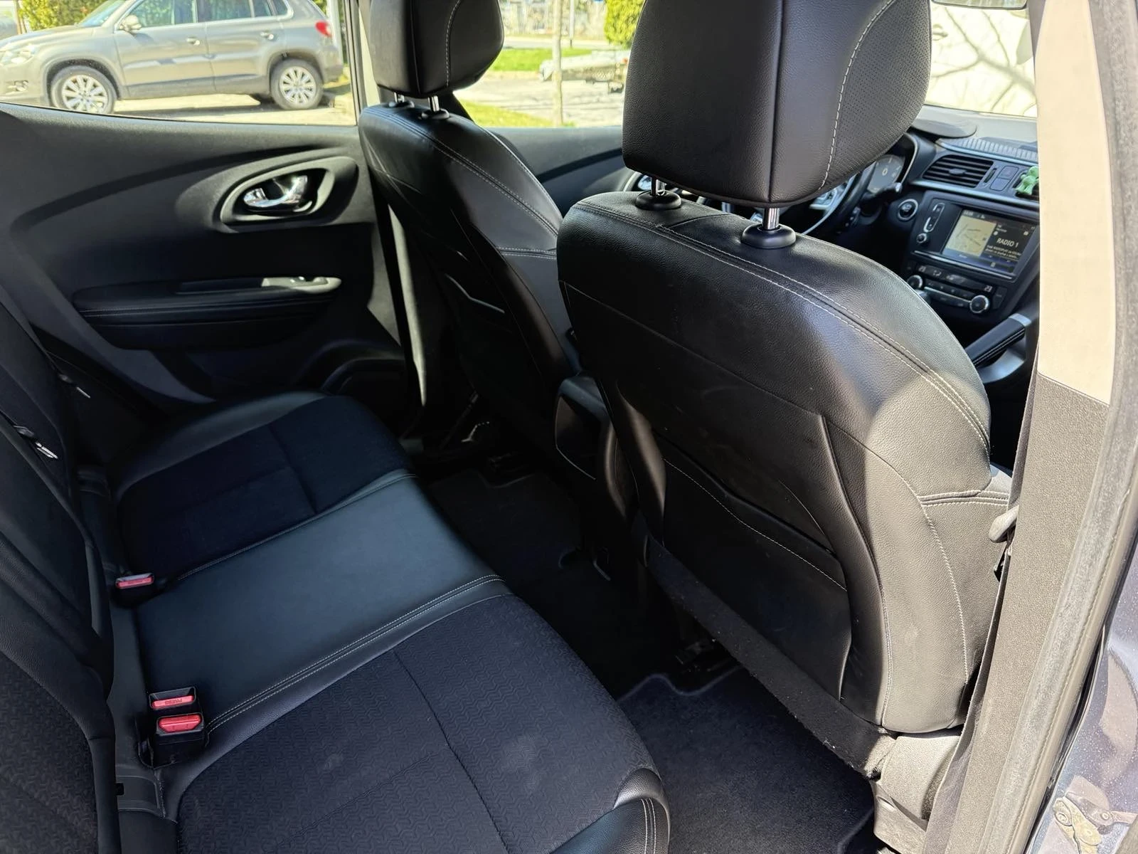 Renault Kadjar, снимка 11 - Автомобили и джипове - 54160410