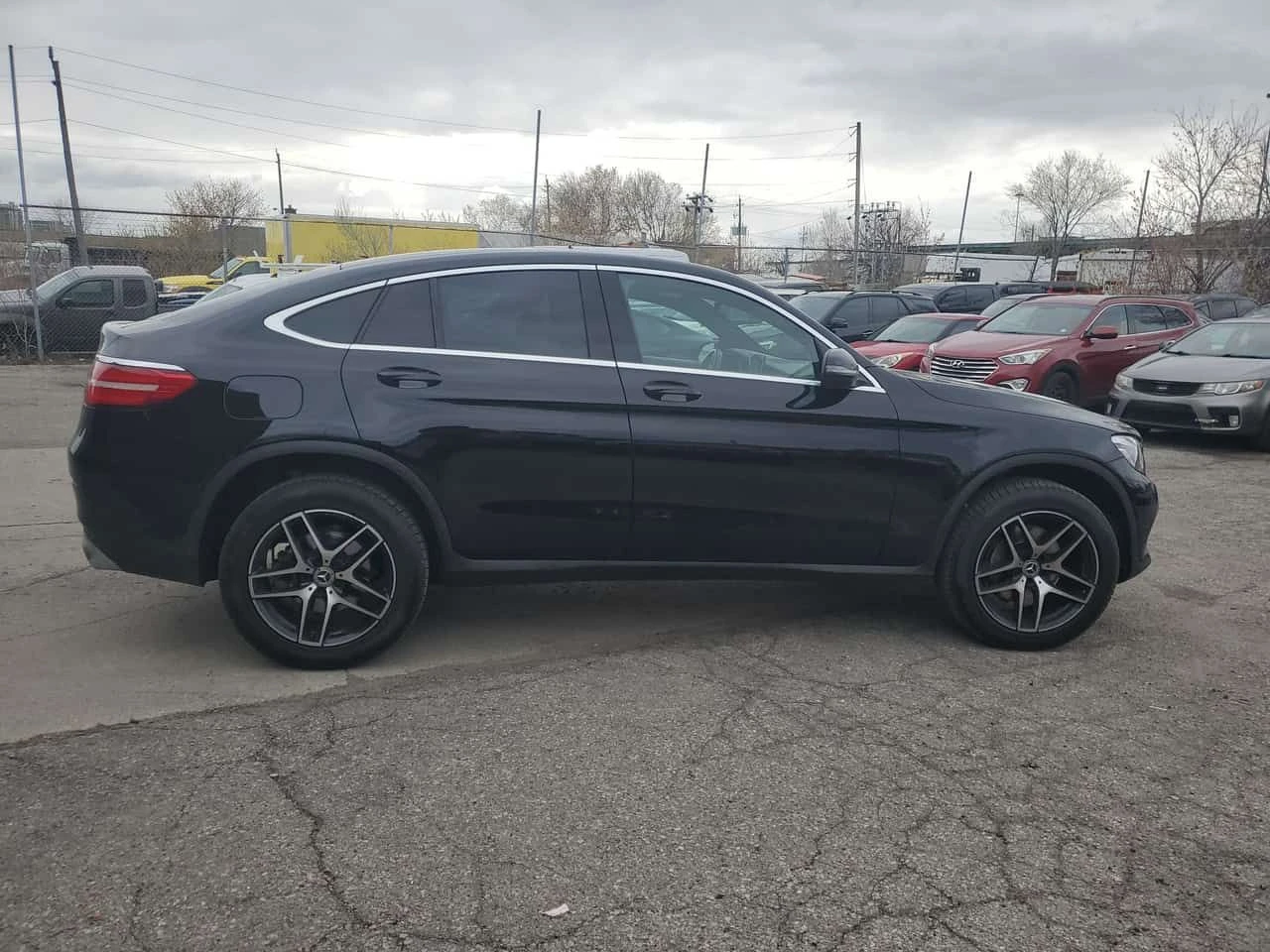 Mercedes-Benz GLC * 300 4MATIC Coupe * CARFAX * ЦЕНА ДО БГ, снимка 12 - Автомобили и джипове - 54429810