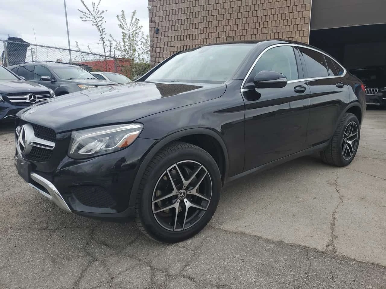 Mercedes-Benz GLC * 300 4MATIC Coupe * CARFAX * ЦЕНА ДО БГ