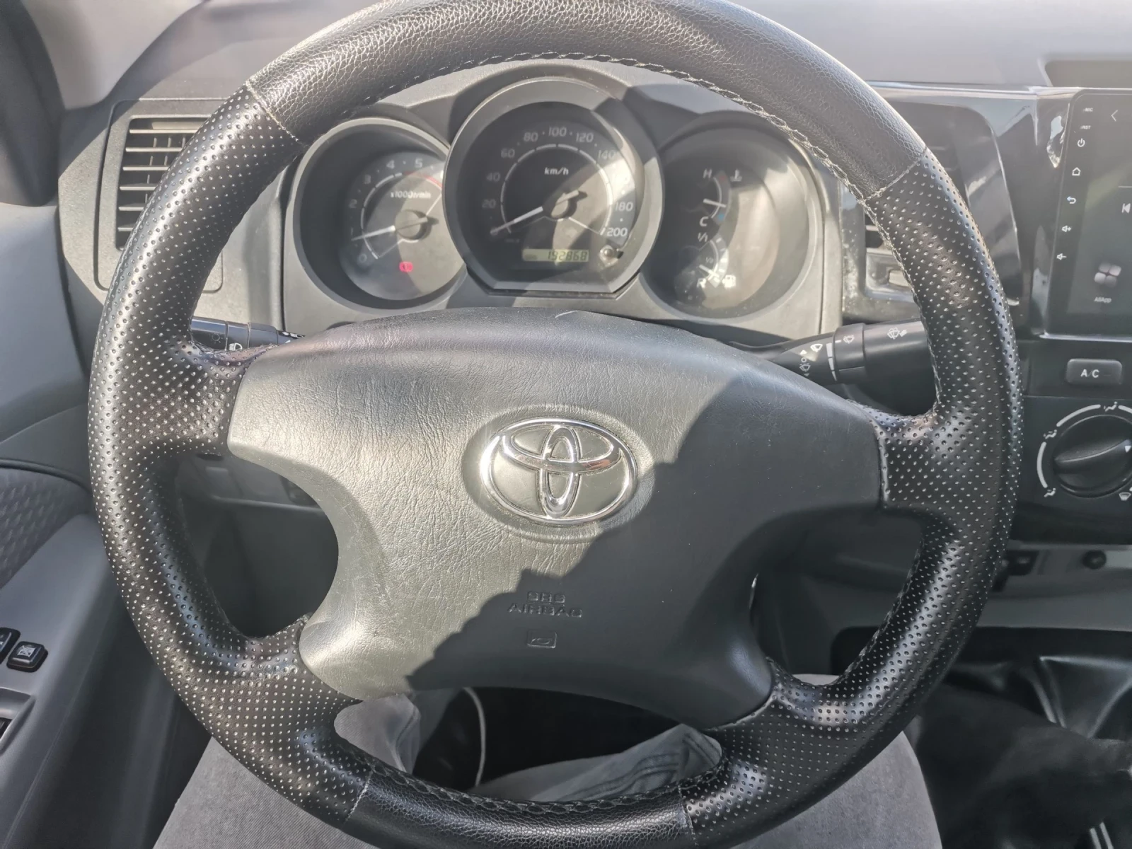 Toyota Hilux, снимка 5 - Автомобили и джипове - 54623462
