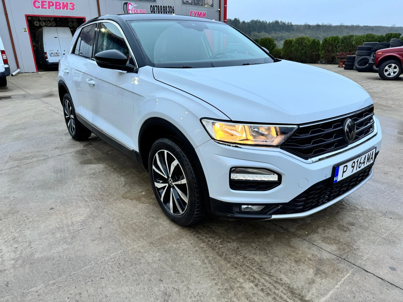 VW T-Roc 2.0 TDI 150к.с * Digital* * Car Play* , снимка 3 - Автомобили и джипове - 54647088