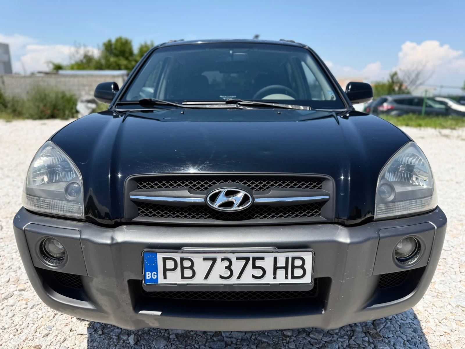 Hyundai Tucson 2.0 CRDi / 4X4 / AVTOMAT / KOJA / CAMERA/ ОБСЛУЖЕН, снимка 2 - Автомобили и джипове - 54869760