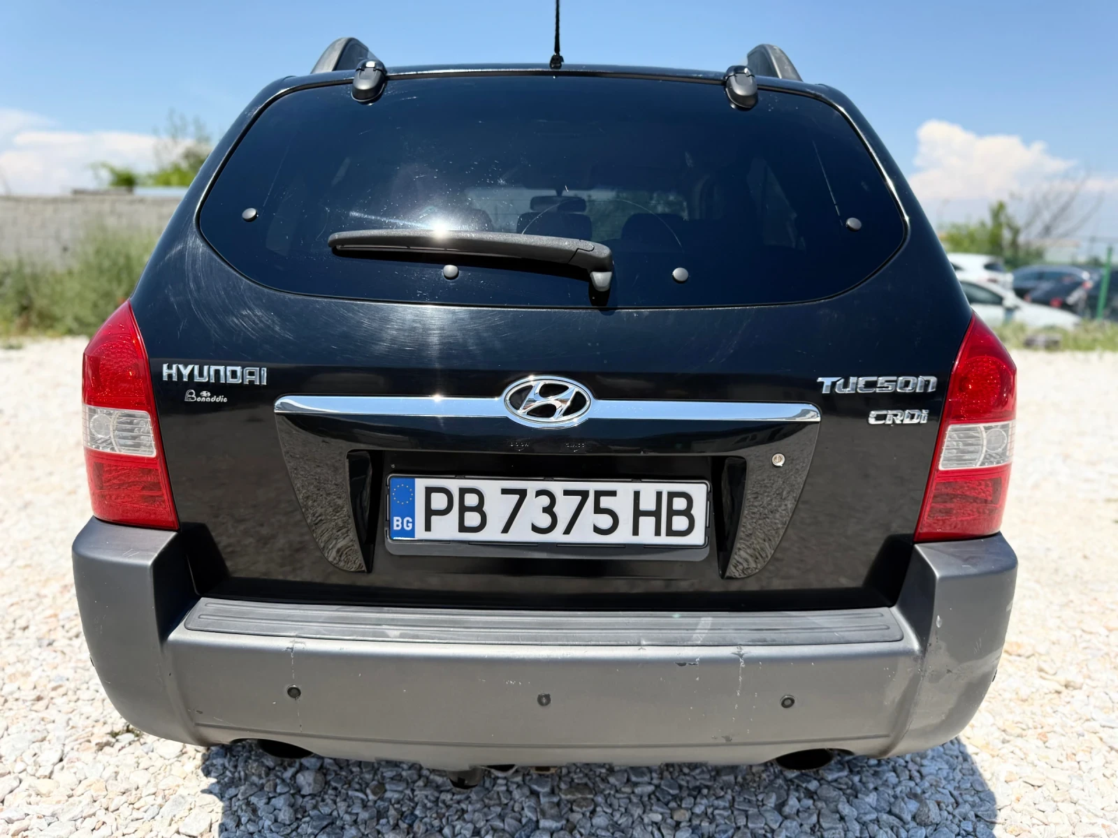 Hyundai Tucson 2.0 CRDi / 4X4 / AVTOMAT / KOJA / CAMERA/ ОБСЛУЖЕН, снимка 6 - Автомобили и джипове - 54869760