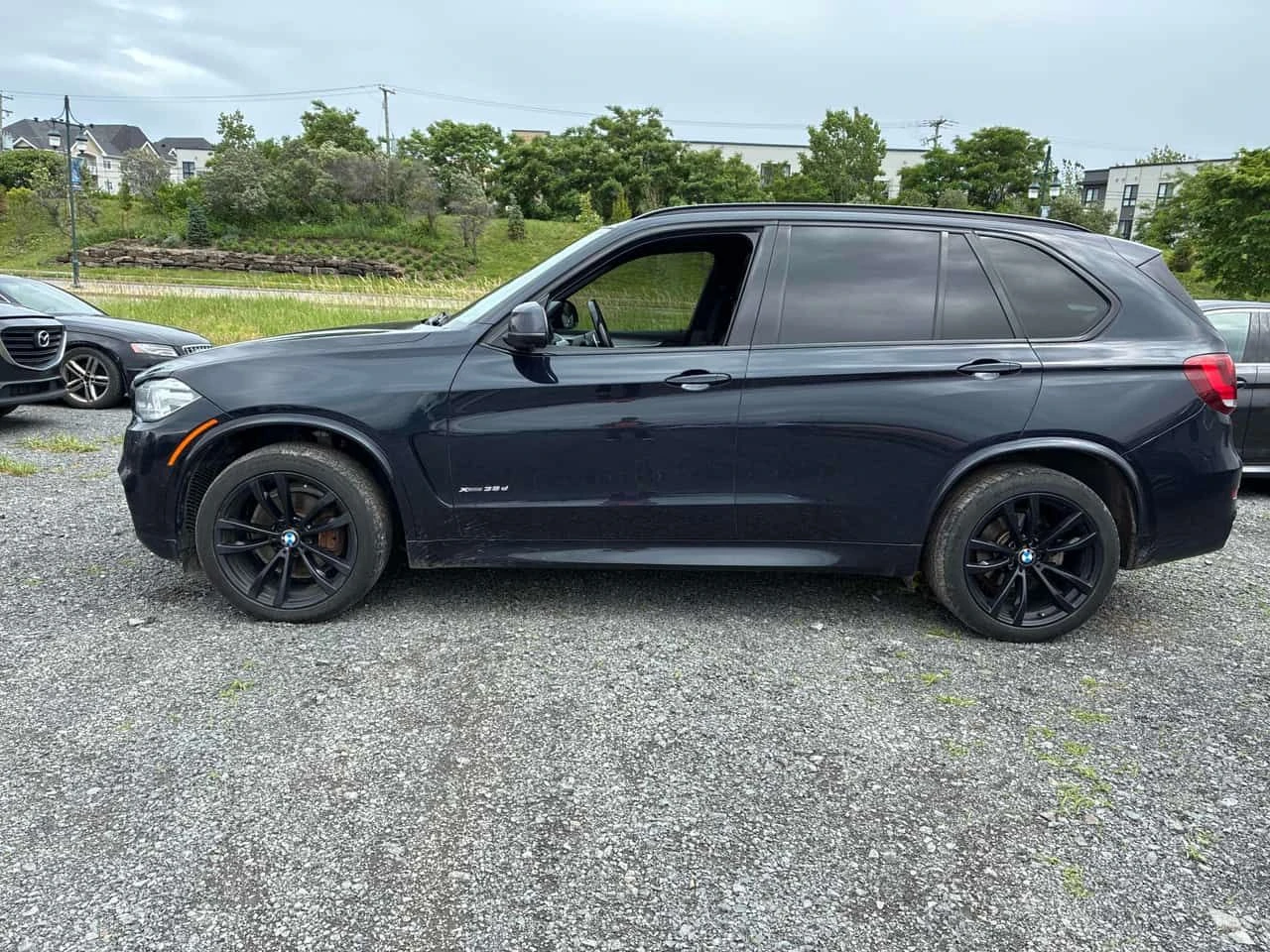 BMW X5 XDRIVE35D * FULL M SPORT* 360 КАМЕРА* HEAD UP* ПАН, снимка 3 - Автомобили и джипове - 54979539