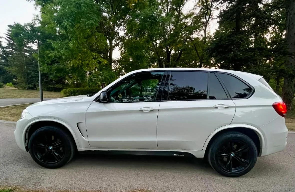 BMW X5 M50d, снимка 3 - Автомобили и джипове - 55010125