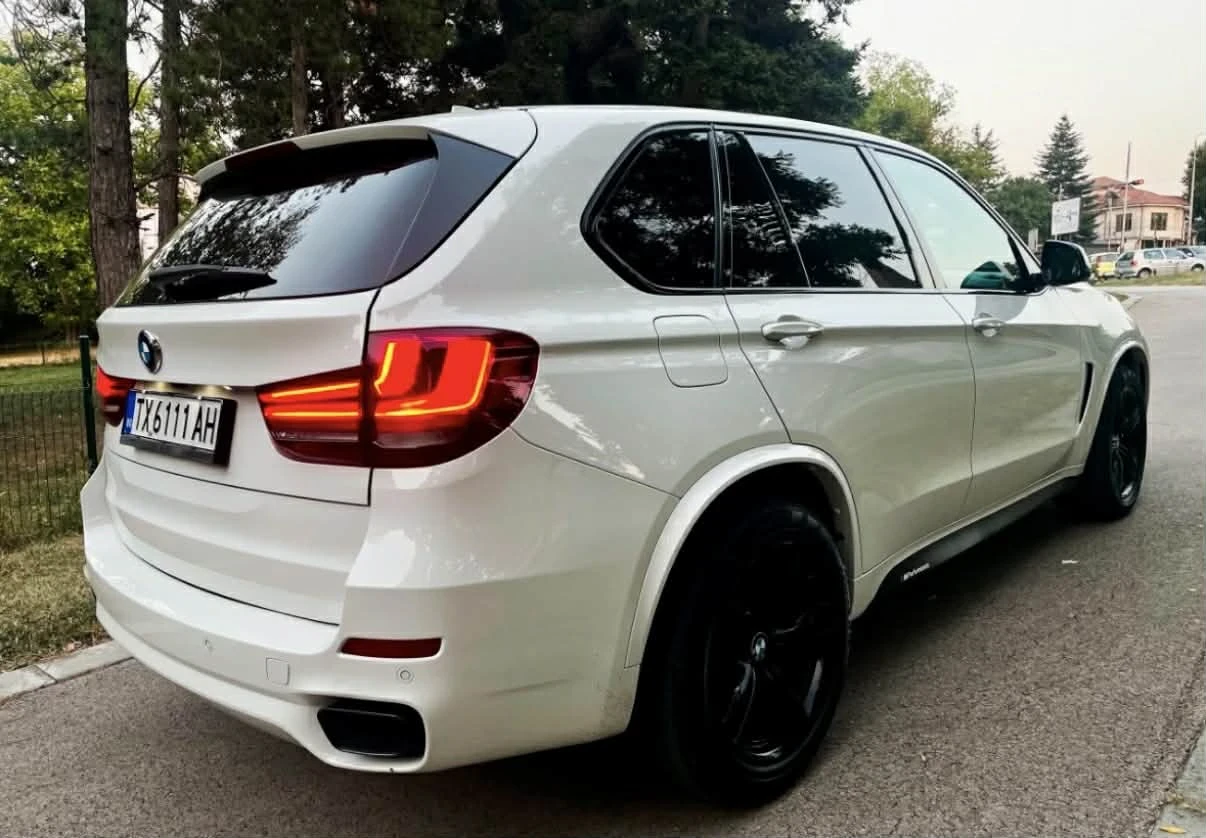 BMW X5 M50d, снимка 5 - Автомобили и джипове - 55010125