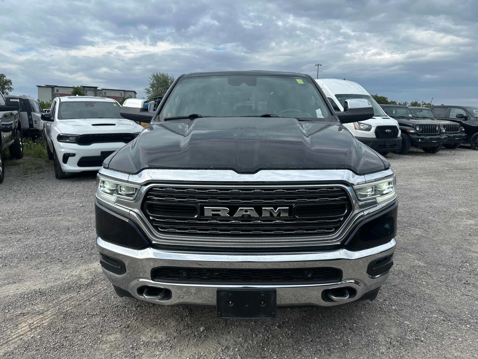 Dodge RAM 1500  Limited / 360 / HUD / Harman Kardon / Carfax, снимка 6 - Автомобили и джипове - 56149932