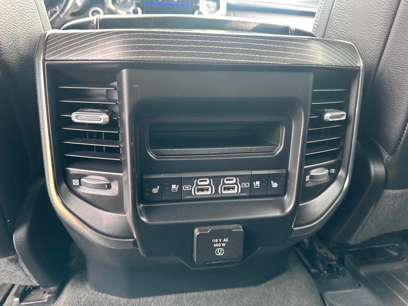 Dodge RAM 1500  Limited / 360 / HUD / Harman Kardon / Carfax, снимка 10 - Автомобили и джипове - 56149932