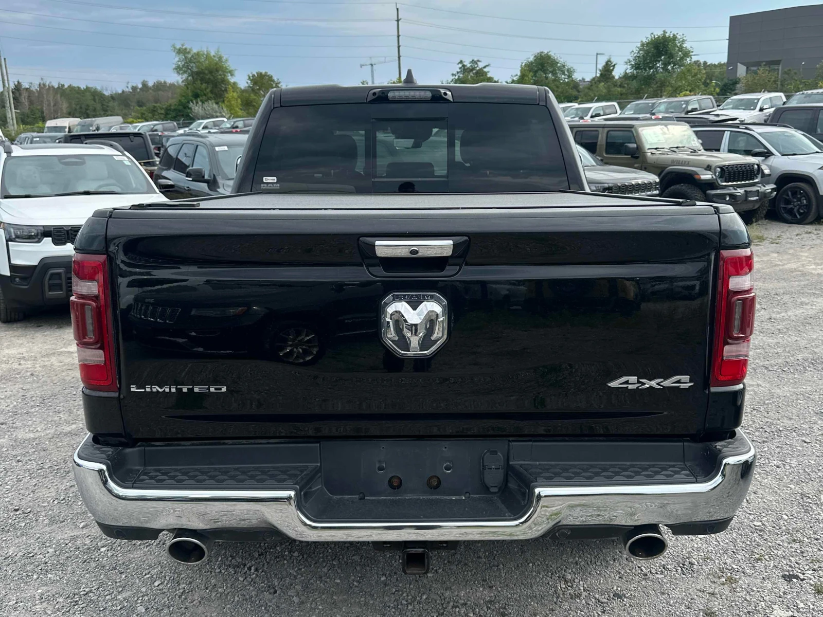 Dodge RAM 1500  Limited / 360 / HUD / Harman Kardon / Carfax, снимка 4 - Автомобили и джипове - 56149932