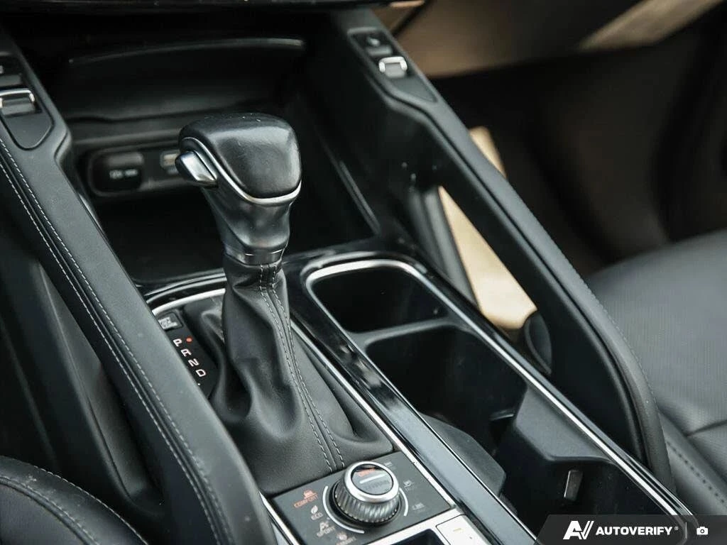 Kia Telluride, снимка 15 - Автомобили и джипове - 56736793