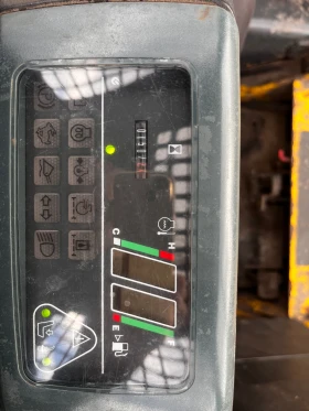 Мини челни товарачи Komatsu SK 510, снимка 6