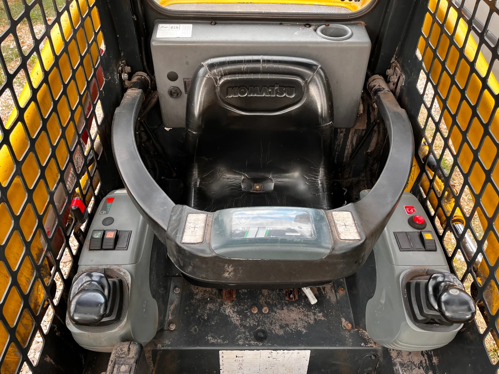Мини челни товарачи Komatsu SK 510, снимка 7 - Индустриална техника - 56245511