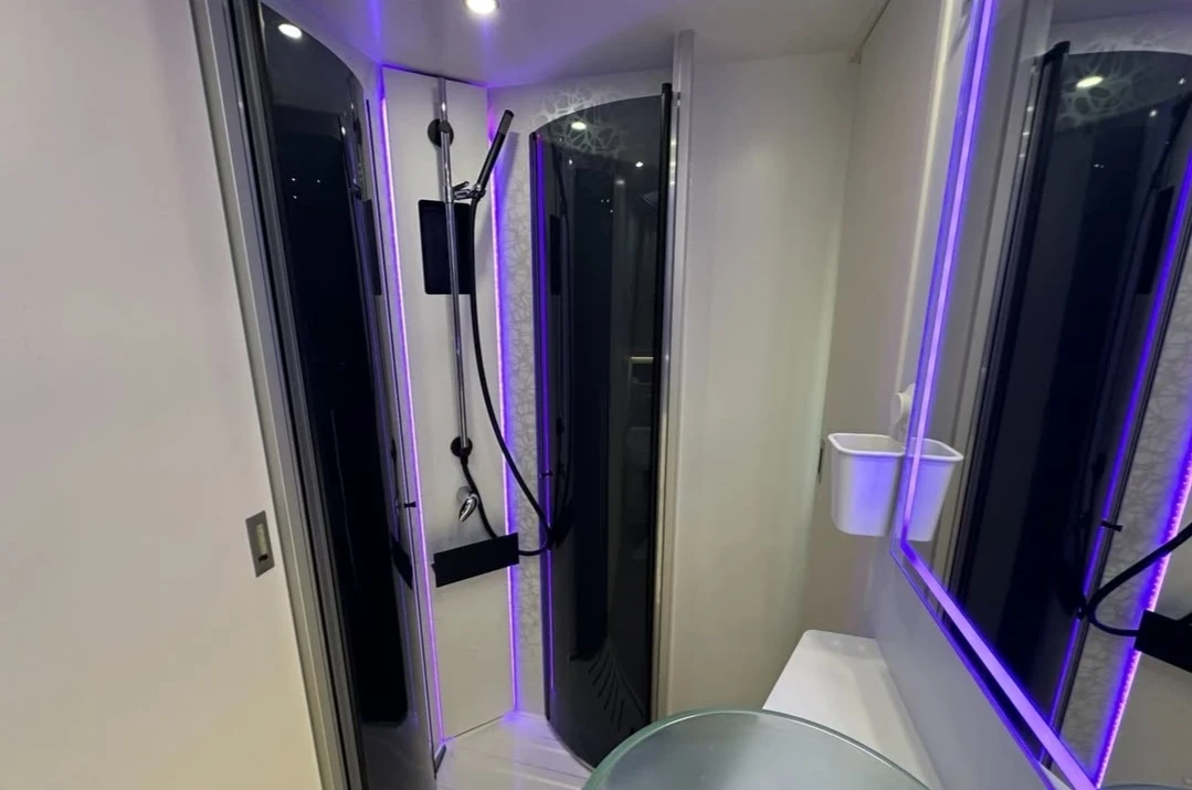 Кемпер Fiat Ducato, снимка 10 - Каравани и кемпери - 53771642