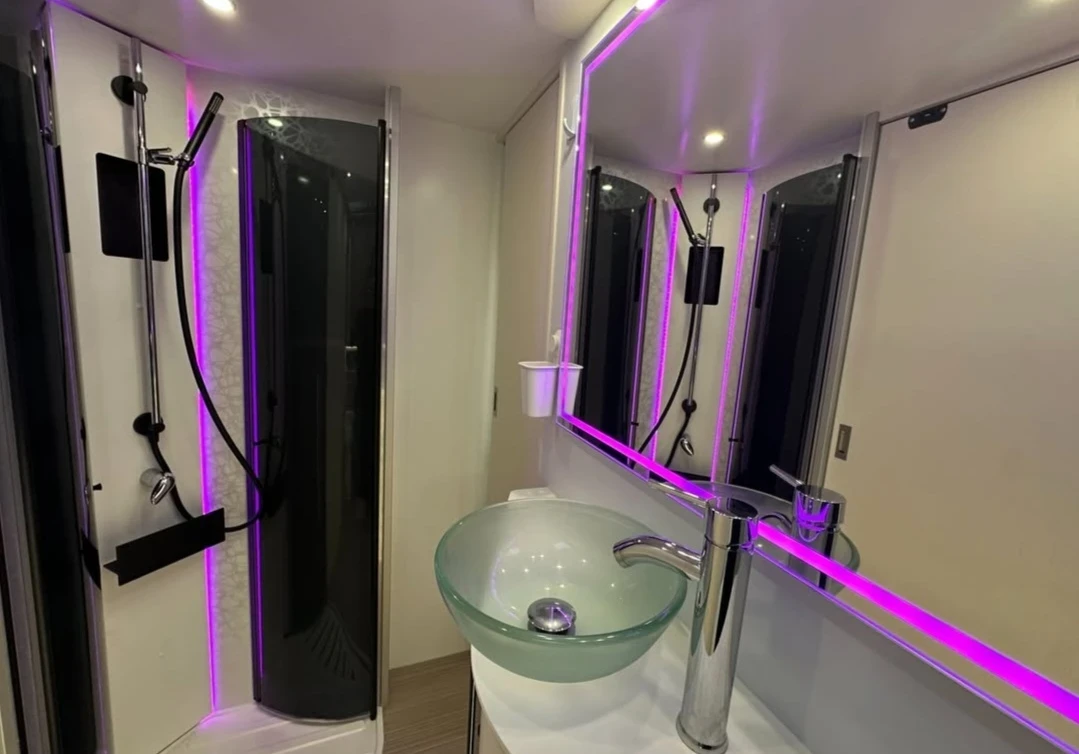 Кемпер Fiat Ducato, снимка 15 - Каравани и кемпери - 53771642