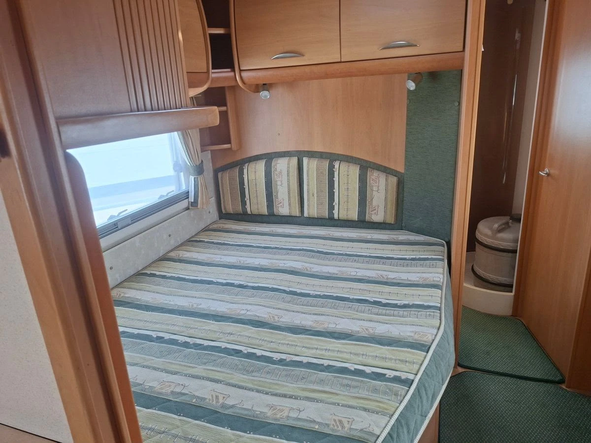Каравана Swift 630 LUX, снимка 13 - Каравани и кемпери - 56076304