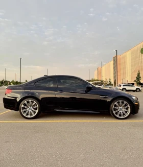 BMW M3 РЪЧКА * ПЪЛНА СЕРВИЗНА ИСТОРИЯ * 42К КМ * СТОКОВА , снимка 6