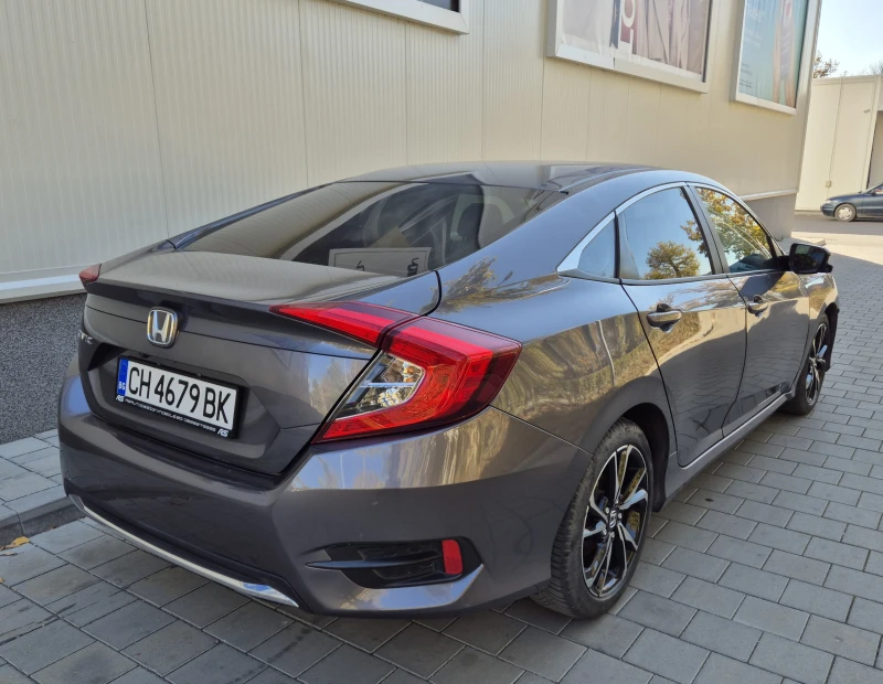 Honda Civic 2.0 * Distronic* Kamera* Перфектен за газ, снимка 6 - Автомобили и джипове - 46737403