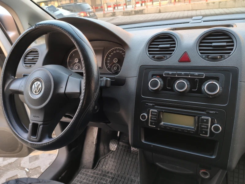 VW Caddy, снимка 12 - Автомобили и джипове - 47994202