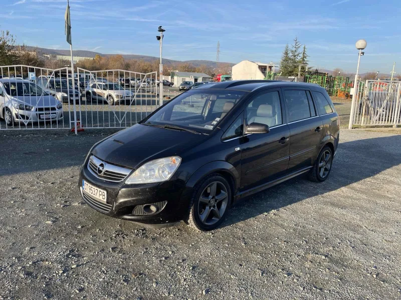 Opel Zafira, снимка 1 - Автомобили и джипове - 48013682