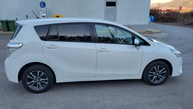 Toyota Verso 2.0D4D-124 7 MESTA , снимка 5 - Автомобили и джипове - 49378518