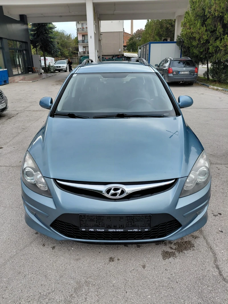 Hyundai I30 CW 1.4i, снимка 2 - Автомобили и джипове - 52084766