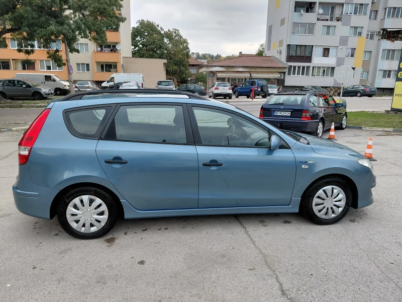 Hyundai I30 CW 1.4i, снимка 4 - Автомобили и джипове - 52084766