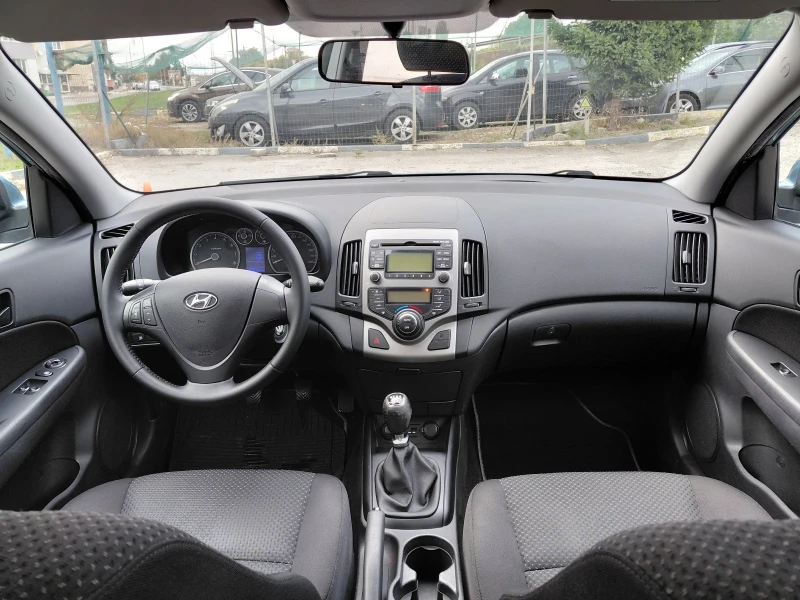 Hyundai I30 CW 1.4i, снимка 11 - Автомобили и джипове - 52084766