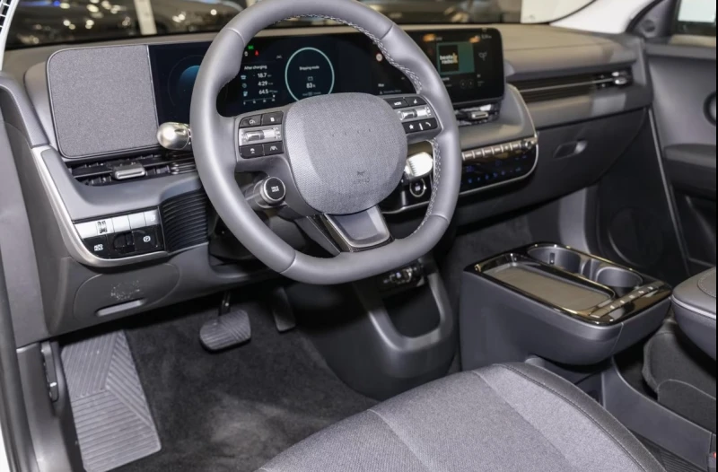 Hyundai Ioniq 5 63kWh* LED* Navi, снимка 3 - Автомобили и джипове - 52244358