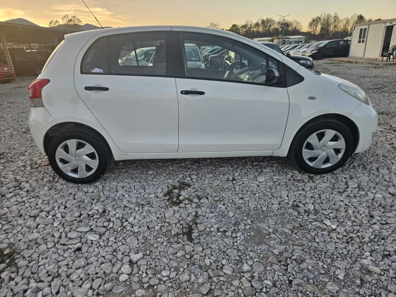 Toyota Yaris Face, снимка 5 - Автомобили и джипове - 52276338