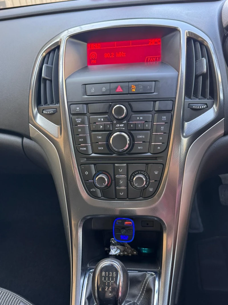 Opel Astra 1, 6, снимка 12 - Автомобили и джипове - 52902213