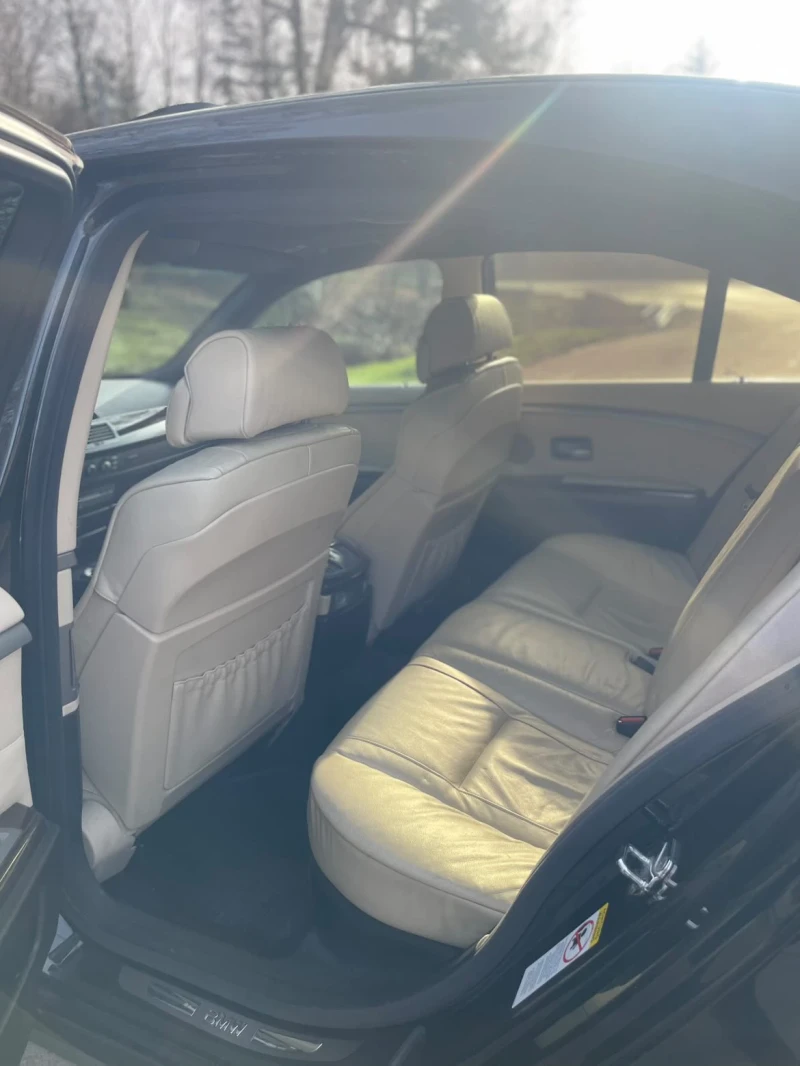 BMW 750, снимка 6 - Автомобили и джипове - 53051964