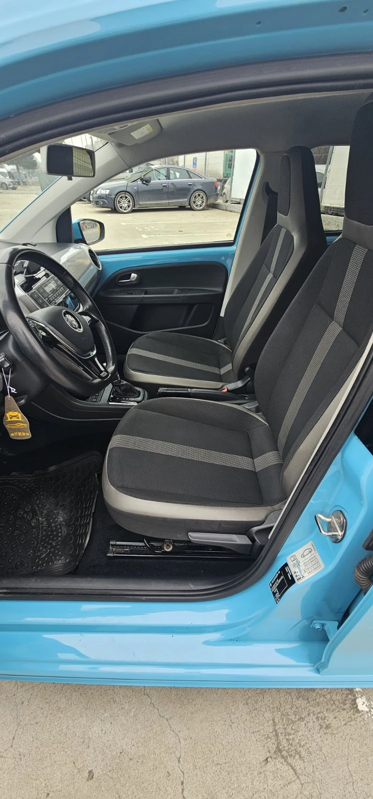 VW Up 16.7kW, снимка 6 - Автомобили и джипове - 53536971