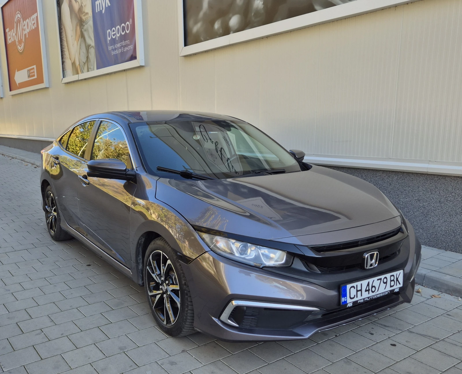 Honda Civic 2.0 * Distronic* Kamera* Перфектен за газ - изображение 8