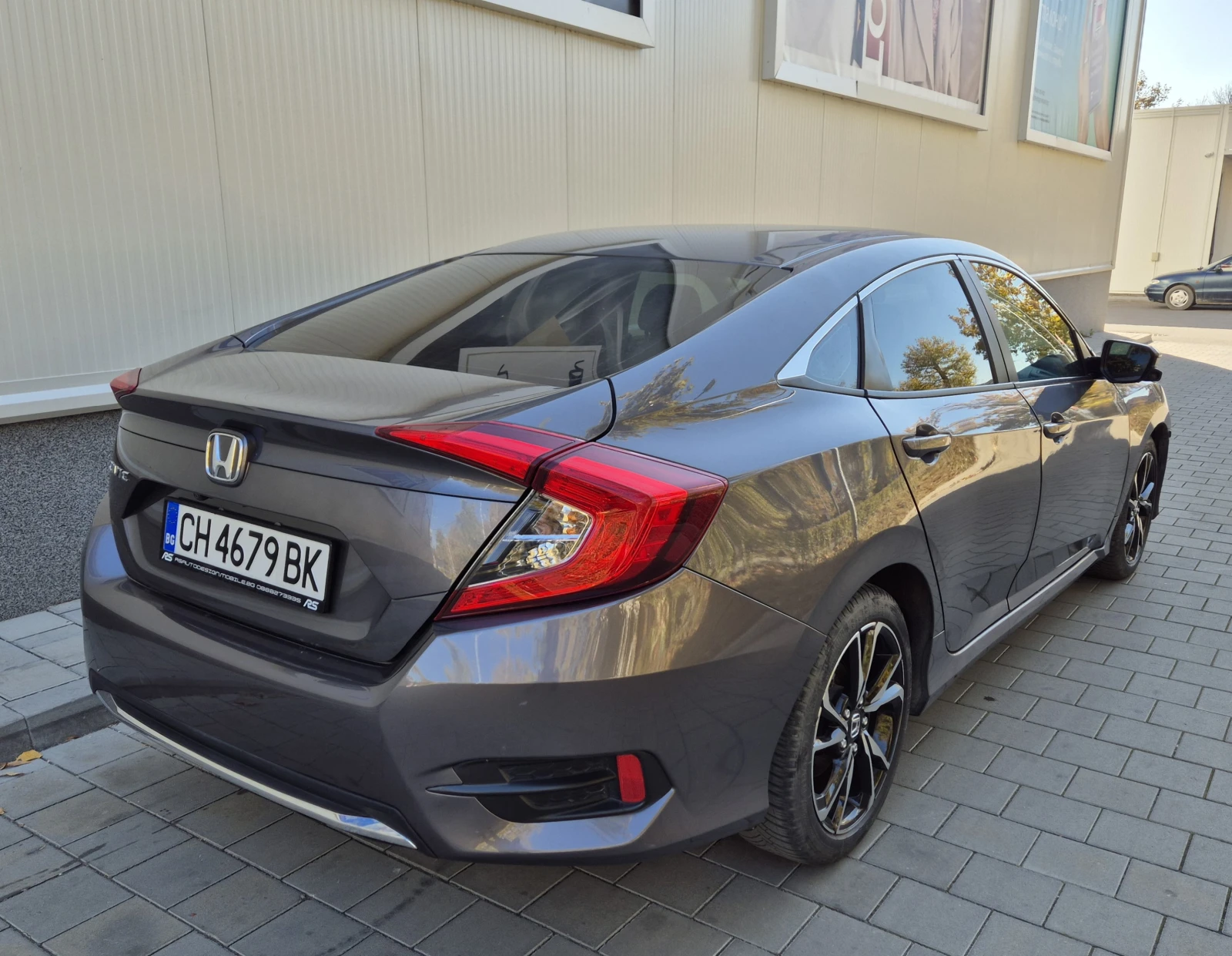 Honda Civic 2.0 * Distronic* Kamera* Перфектен за газ - изображение 6