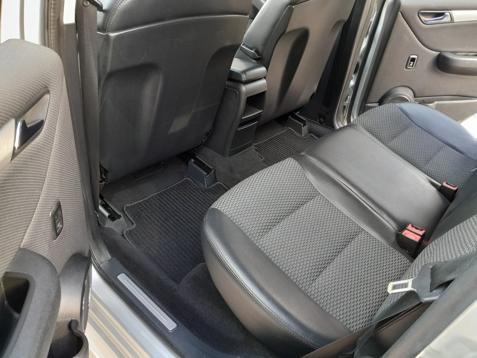 Mercedes-Benz B 180 2.0CDI 6skorosti | Mobile.bg — изображение 13