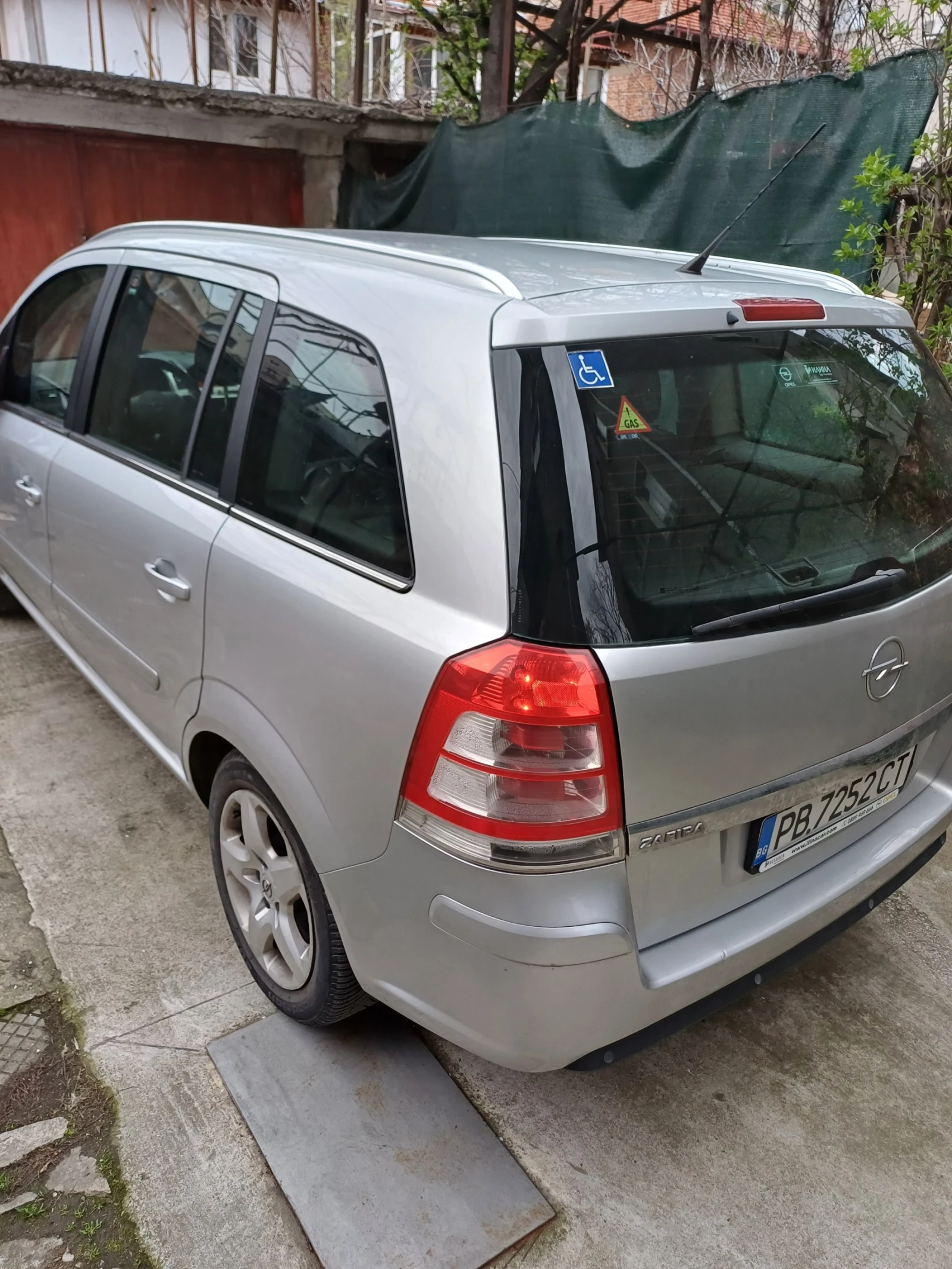 Opel Zafira  - изображение 5