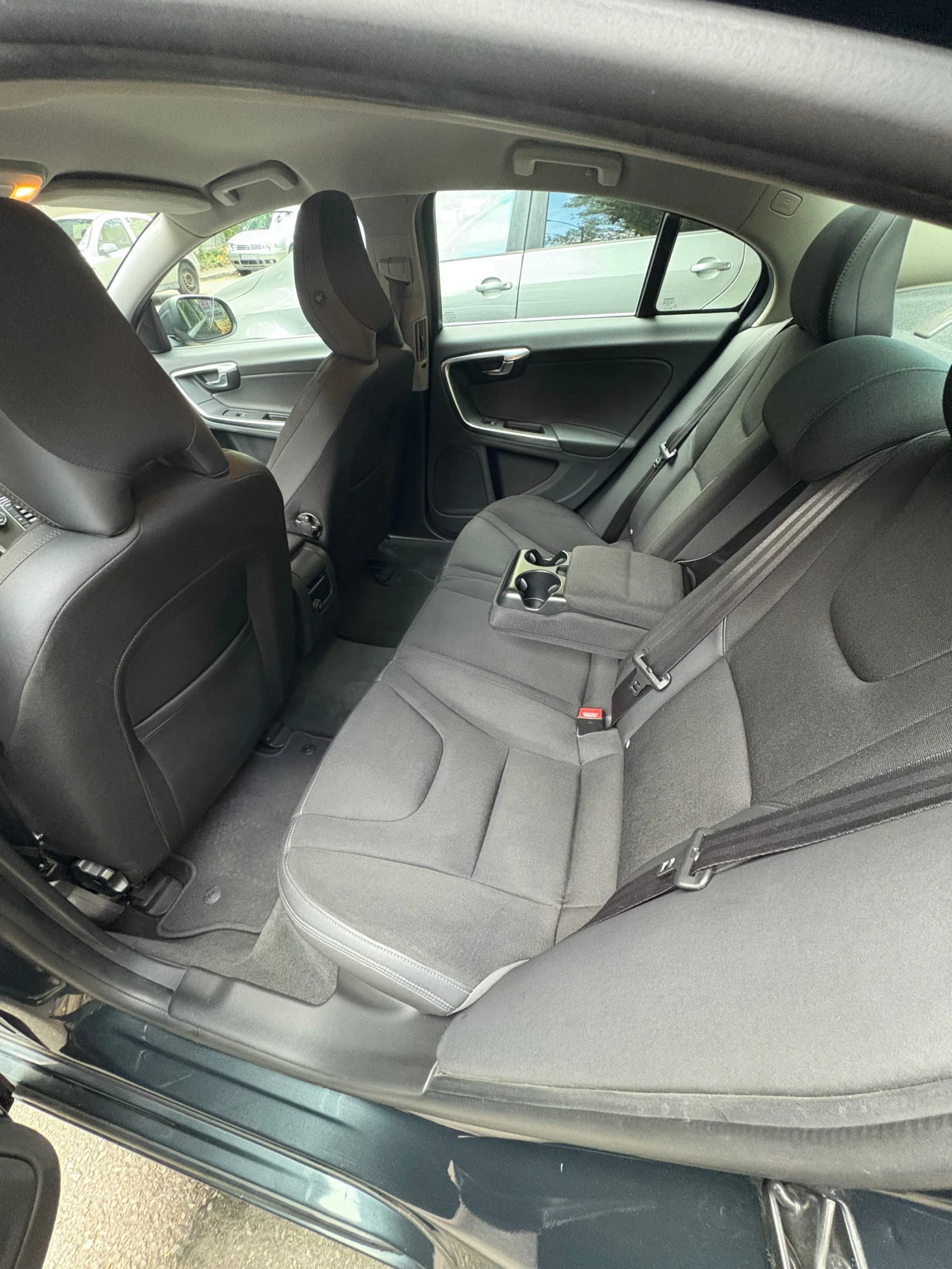 Volvo S60  - изображение 3