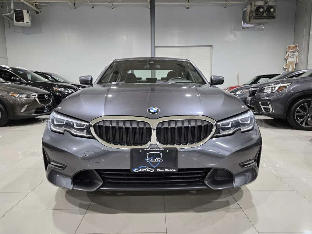BMW 330 * xDrive * CARFAX * БЕЗ ПЪРВОНАЧАЛНА ВНОСКА - изображение 3