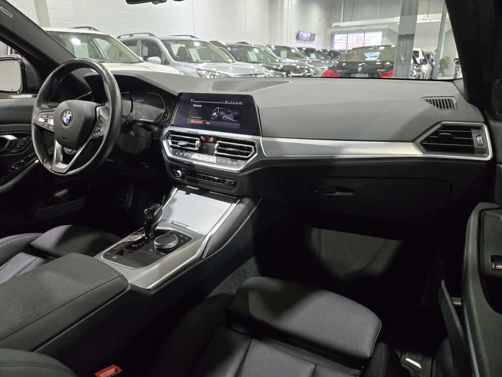 BMW 330 * xDrive * CARFAX *    | Mobile.bg   13