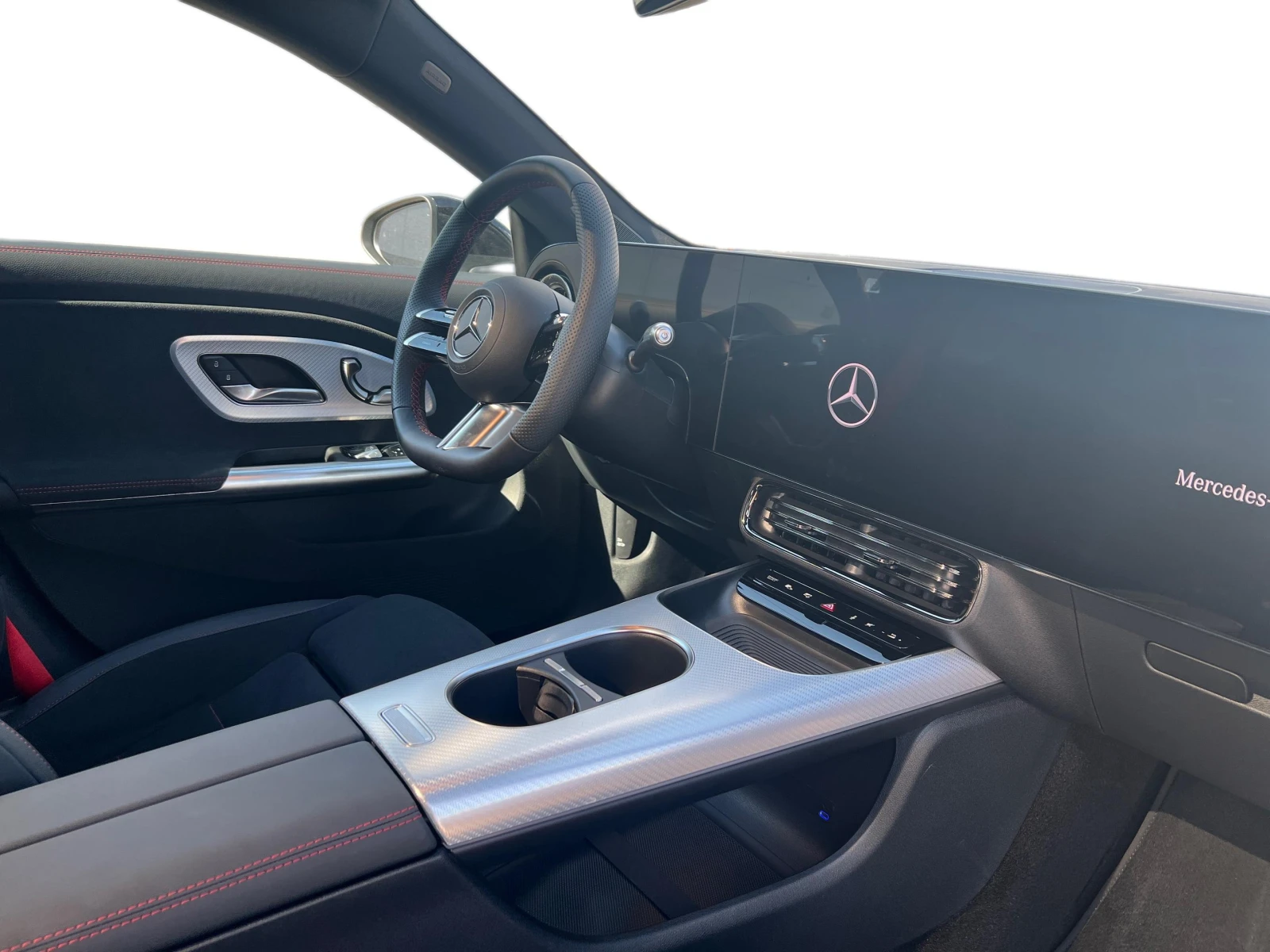 Mercedes-Benz CLA 220 4MATIC, снимка 9 - Автомобили и джипове - 53629652