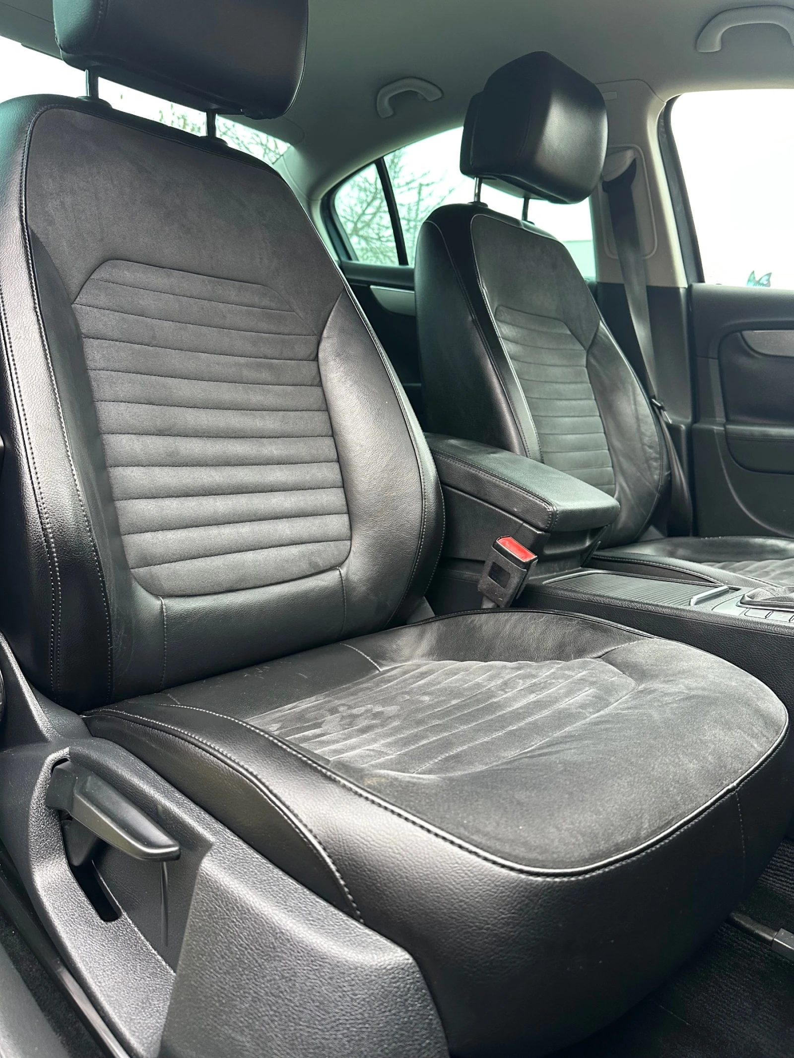 VW Passat 2.0 TDI HIGHLINE , снимка 13 - Автомобили и джипове - 54266329