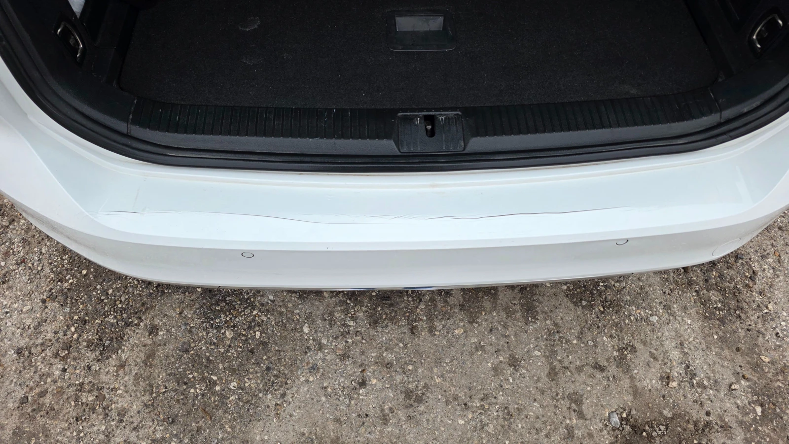 VW Passat 2.0 TDI BM Highline, снимка 10 - Автомобили и джипове - 54441276