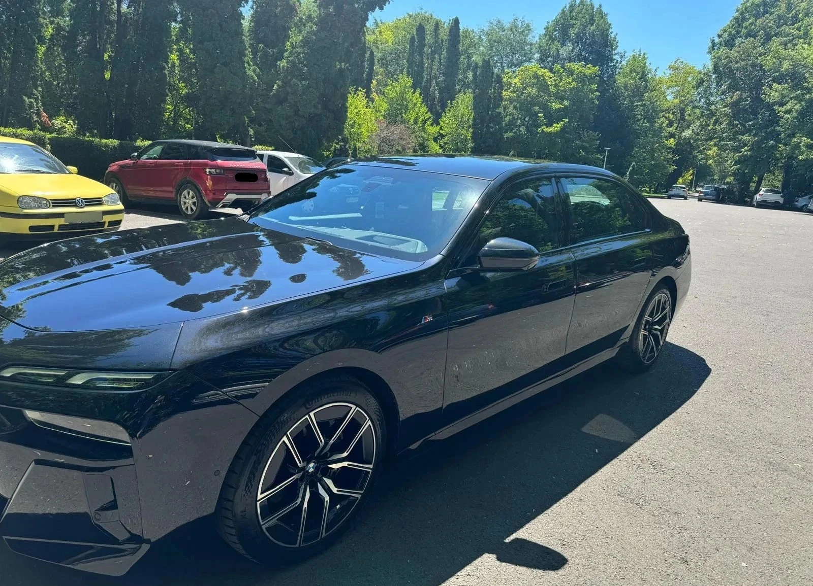 BMW 740 M-Sport xDrive, снимка 2 - Автомобили и джипове - 54709369