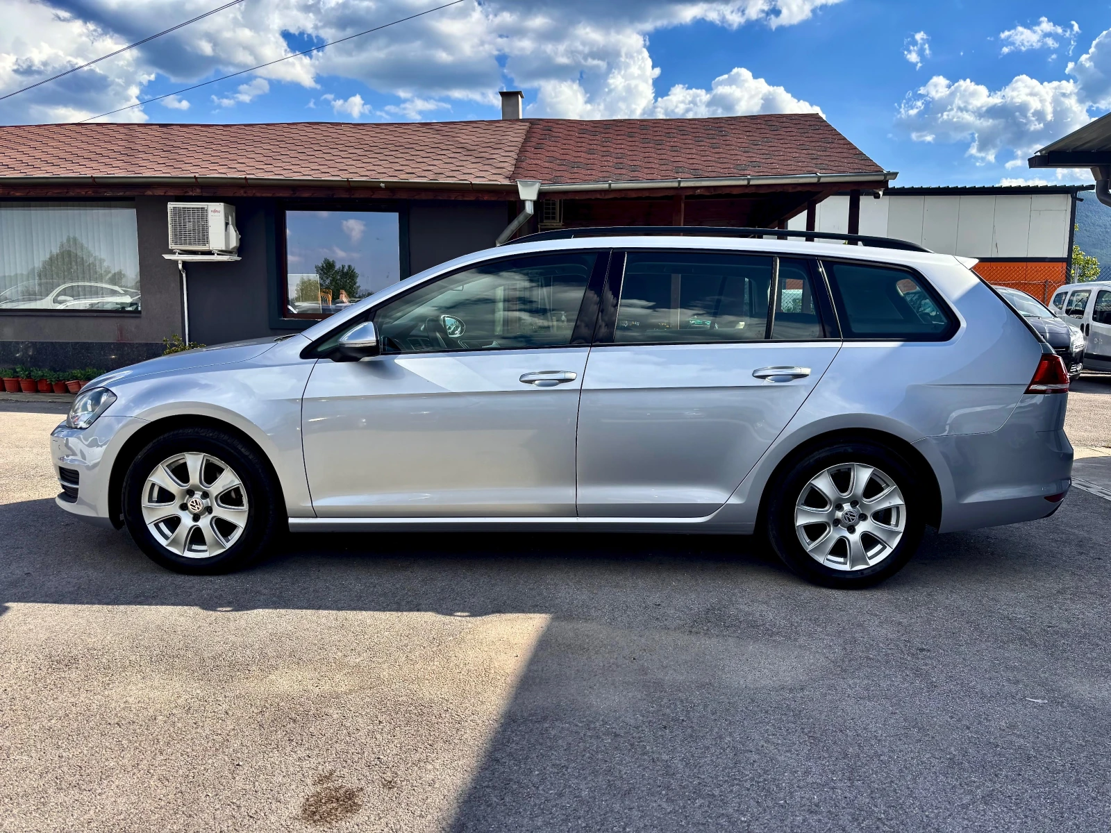VW Golf, снимка 5 - Автомобили и джипове - 54972552