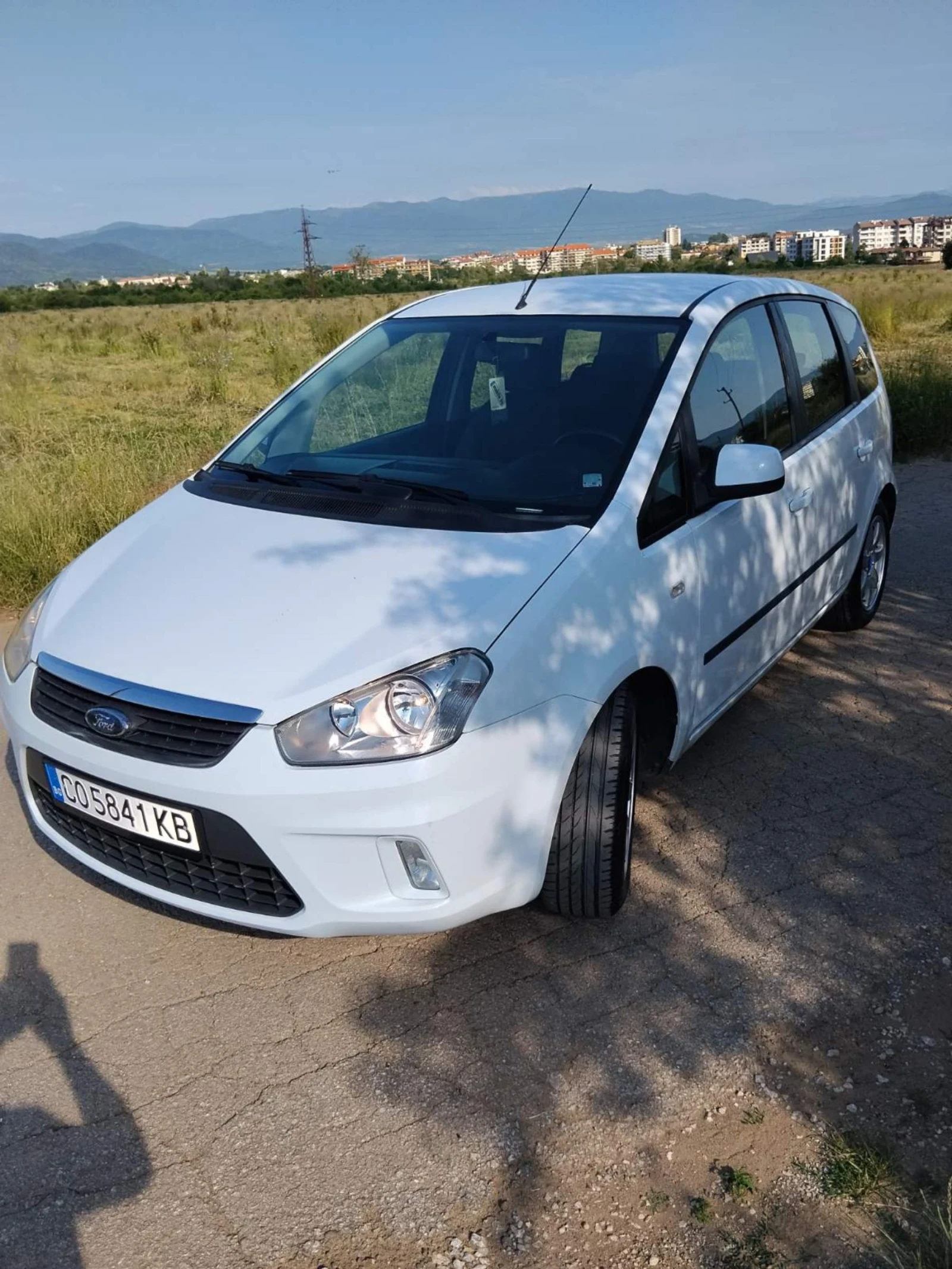 Ford C-max, снимка 2 - Автомобили и джипове - 55136400