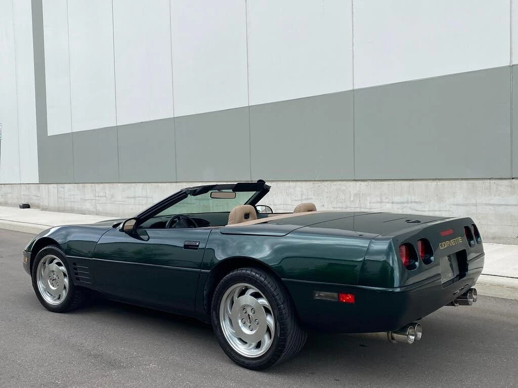 Chevrolet Corvette 5.7 V8 Convertible RWD, снимка 2 - Автомобили и джипове - 55231829