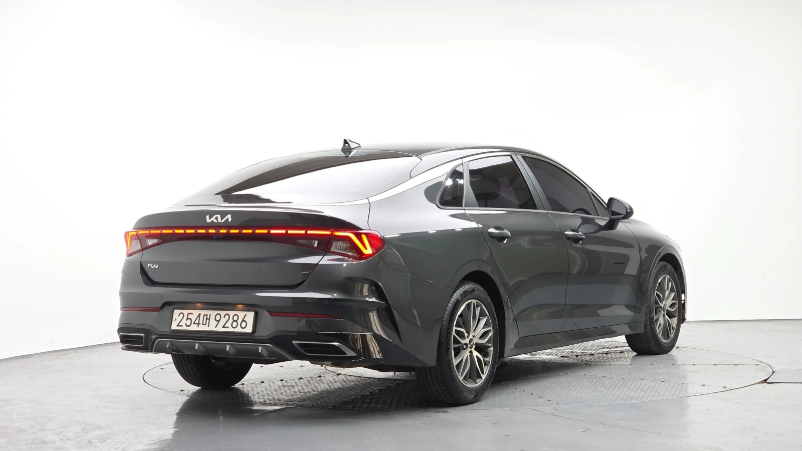 Kia K5 Фабрична Газ /Обдухване, снимка 2 - Автомобили и джипове - 55240765