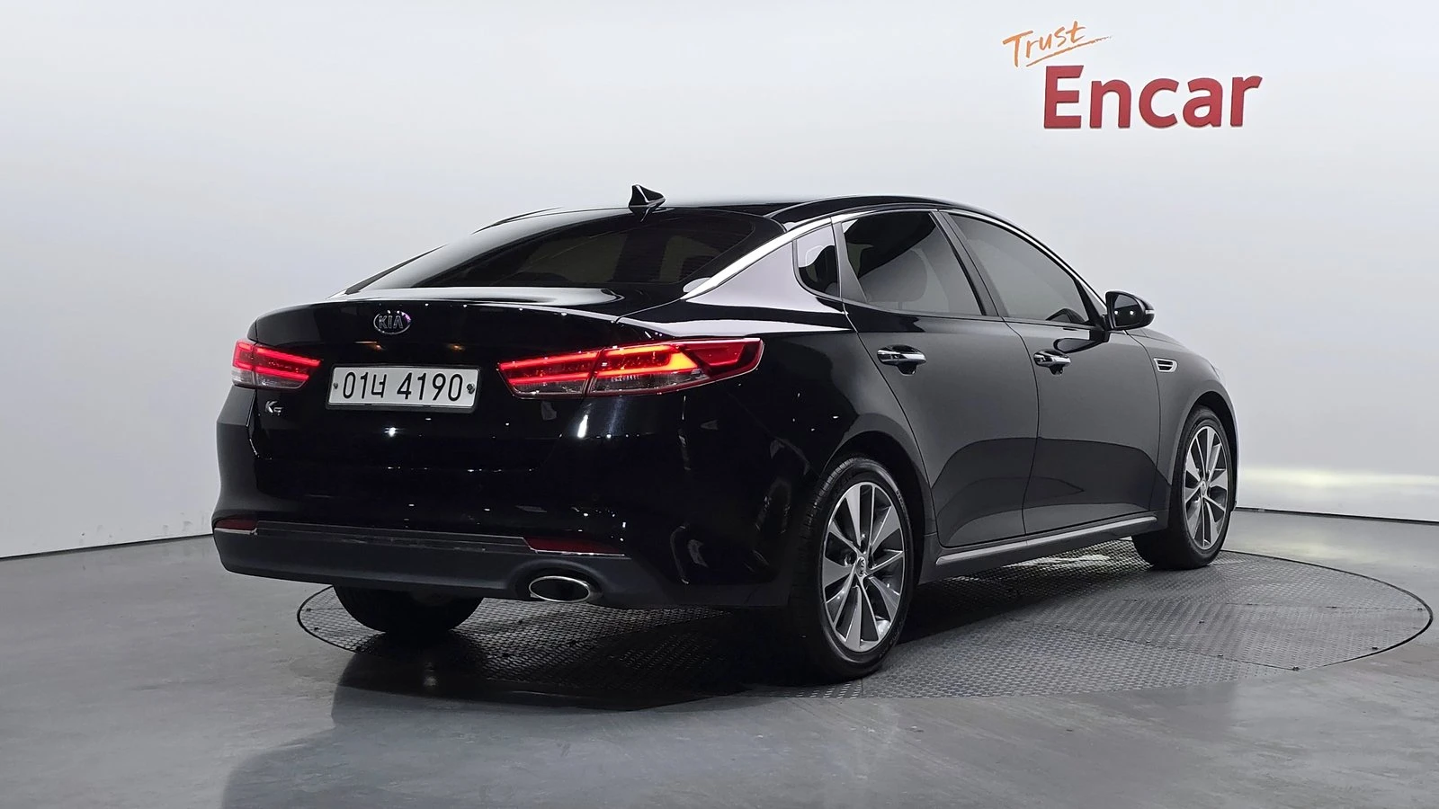 Kia K5 2.0* KEYLESS* КРАЙНА ЦЕНА, снимка 2 - Автомобили и джипове - 55318850