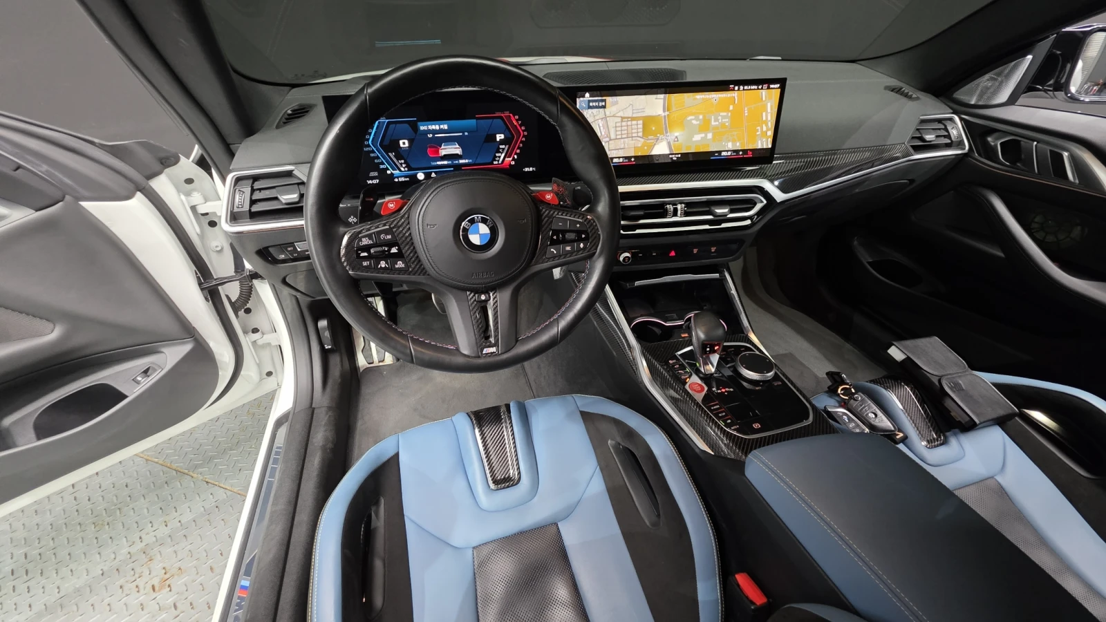 BMW M4 Competition M xDrive, снимка 7 - Автомобили и джипове - 55396355